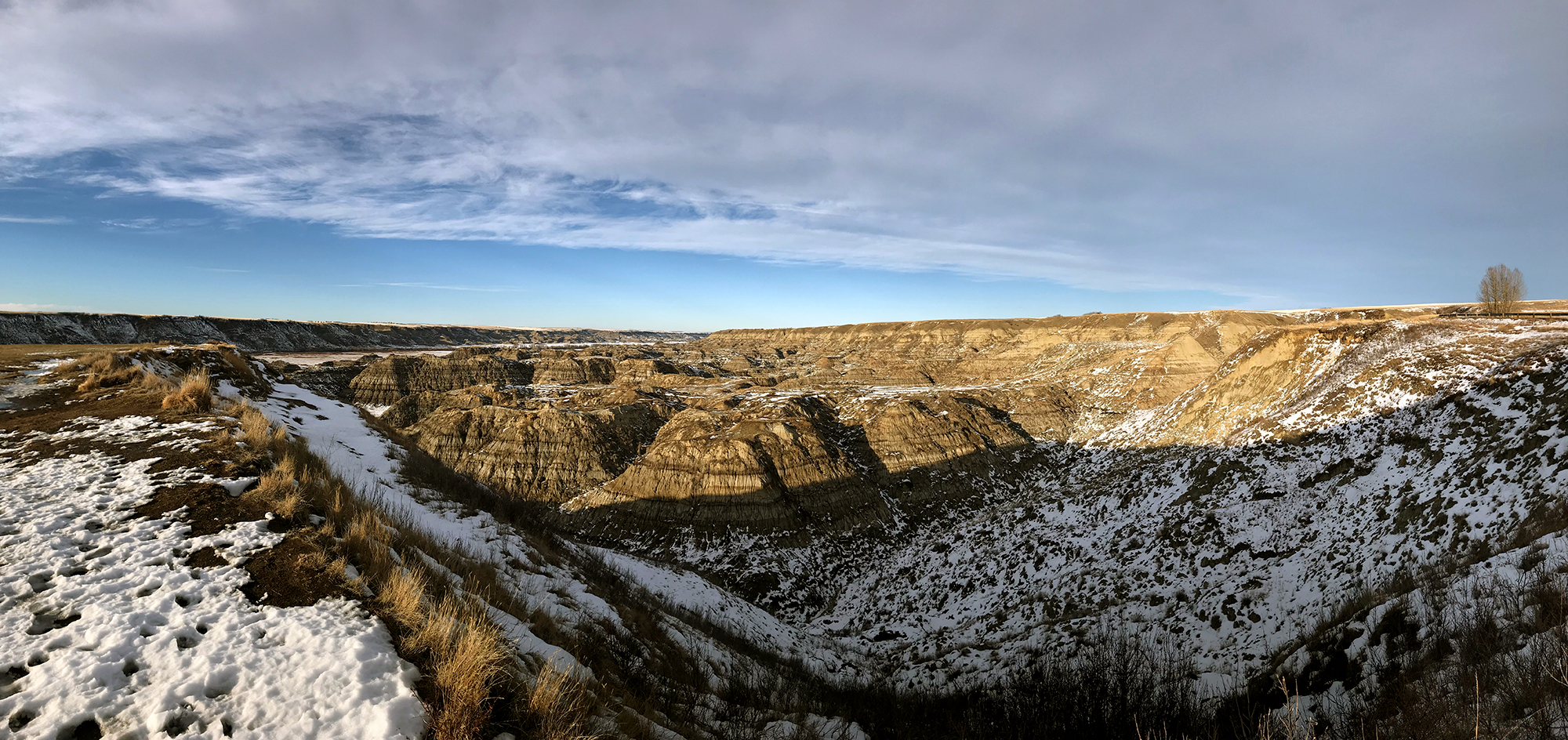 Drumheller Land of Dinos and Van Dwellers