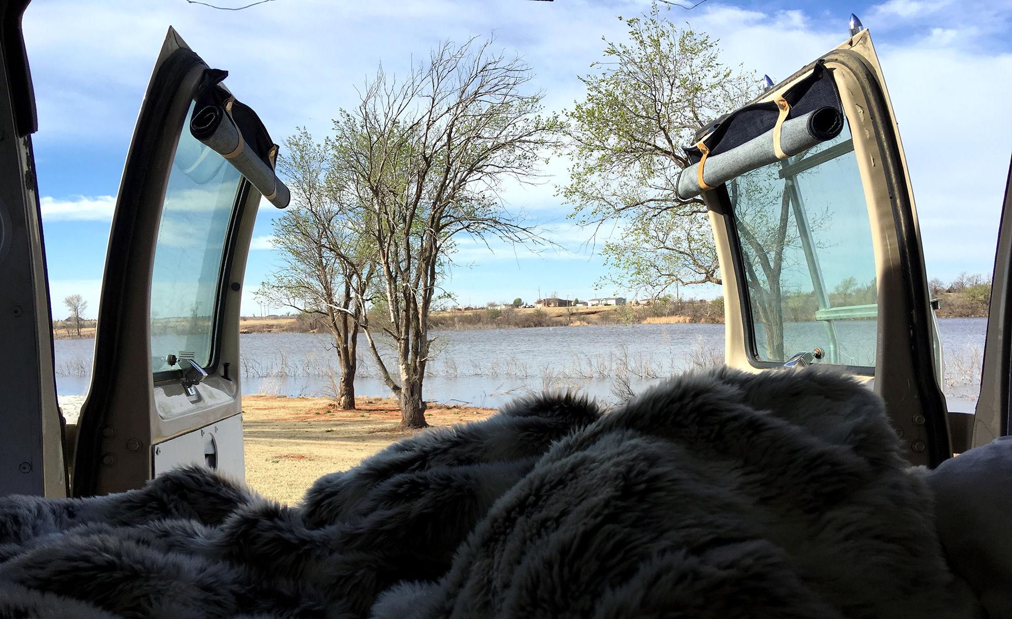 Generic Van Life - Arkansas Elk City Lake