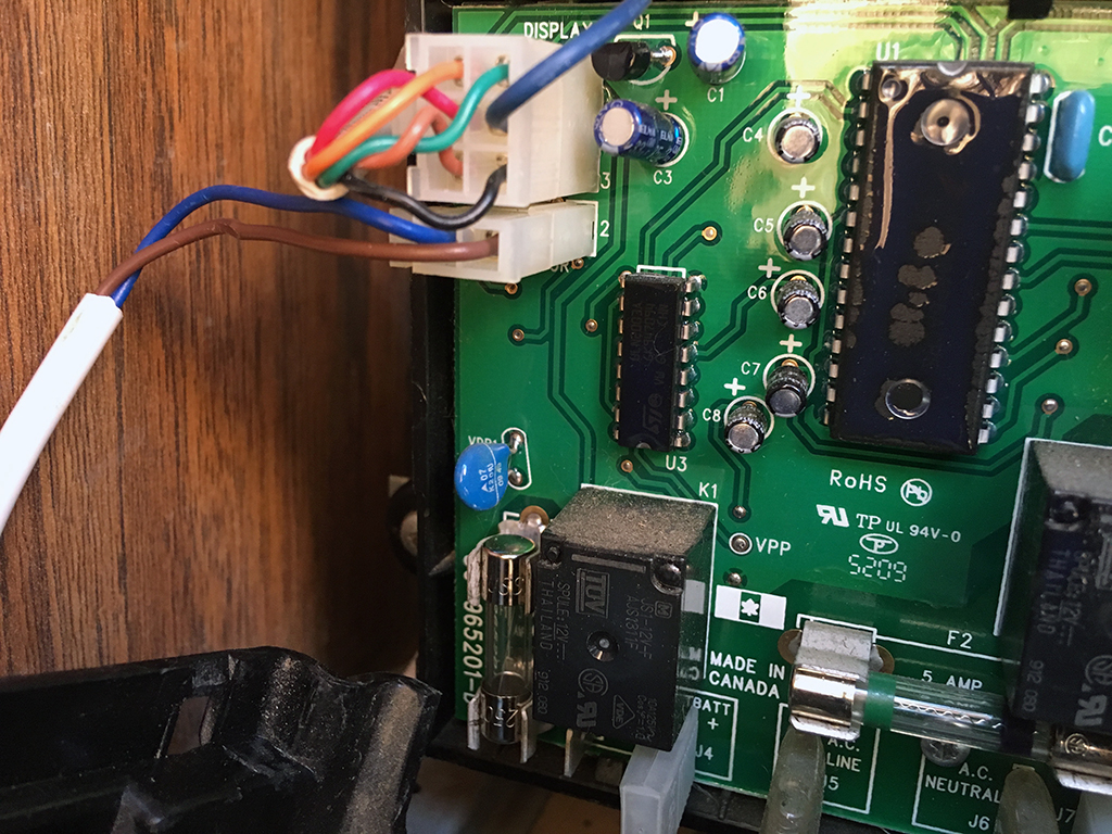 Generic Van Life-RV Fridge Troubleshooting-Thermistor Plug