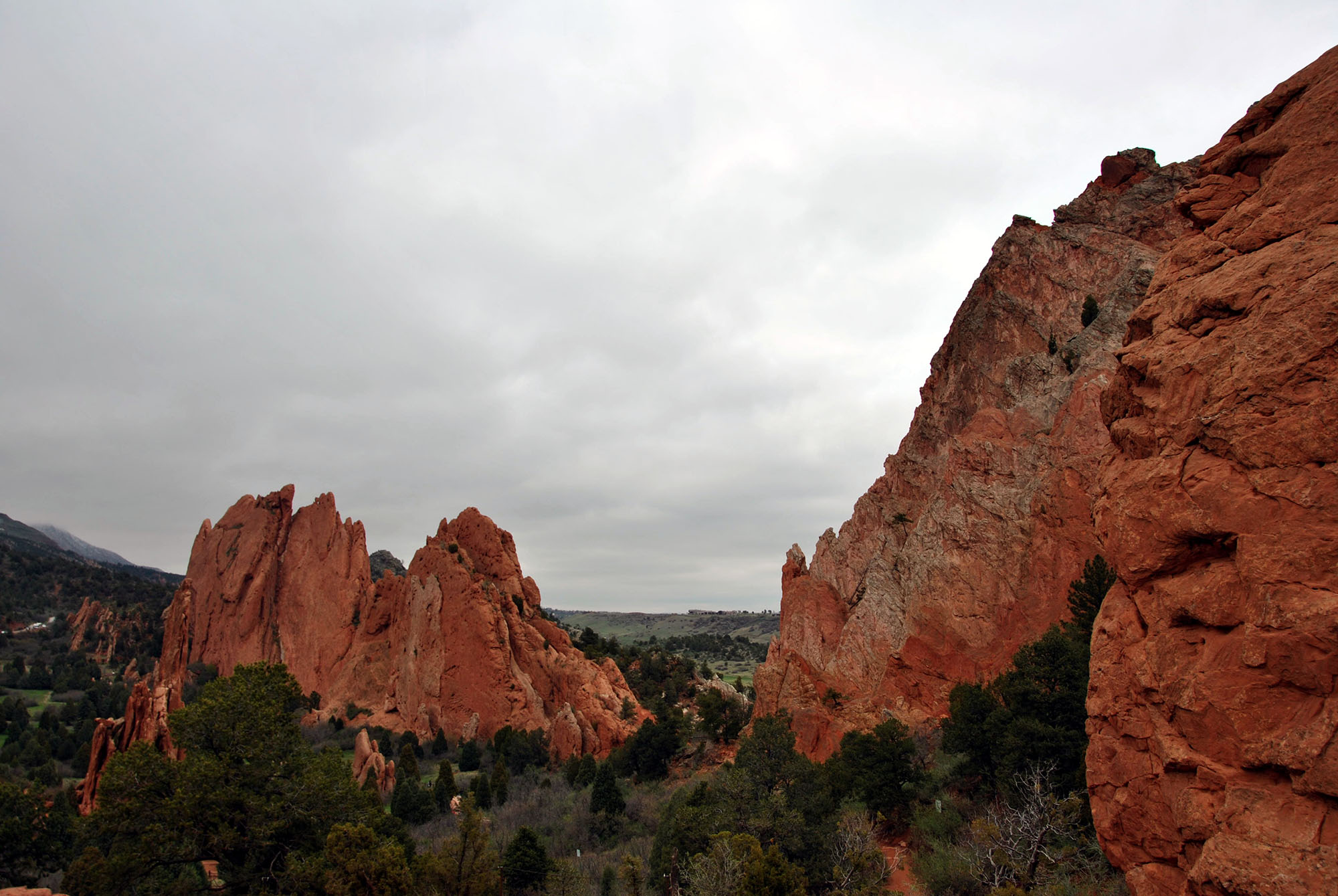 Generic Van Life - Getting Rocky Mountain Fresh in Colorful Colorado - Garden of the Gods